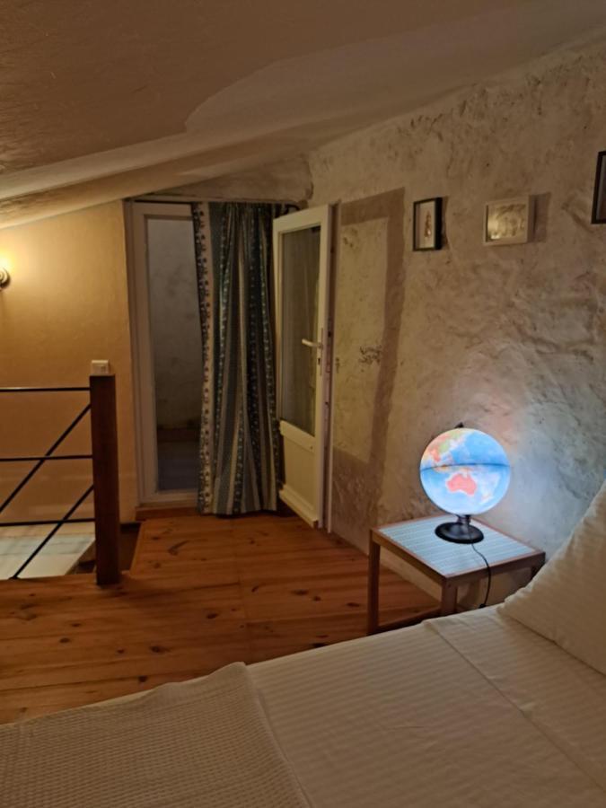 La Maison De Gisele Bed & Breakfast Saint-Victor-des-Oules Exterior photo